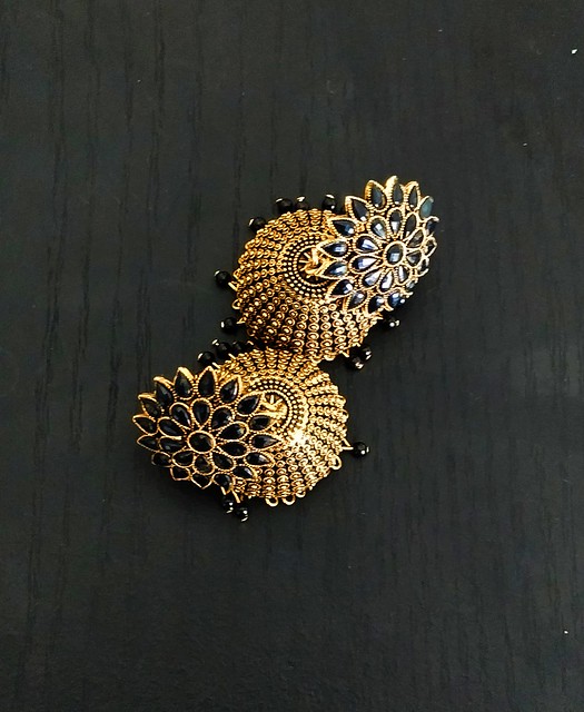 Gold Plated Earrings: A Sparkling Fashion Statement